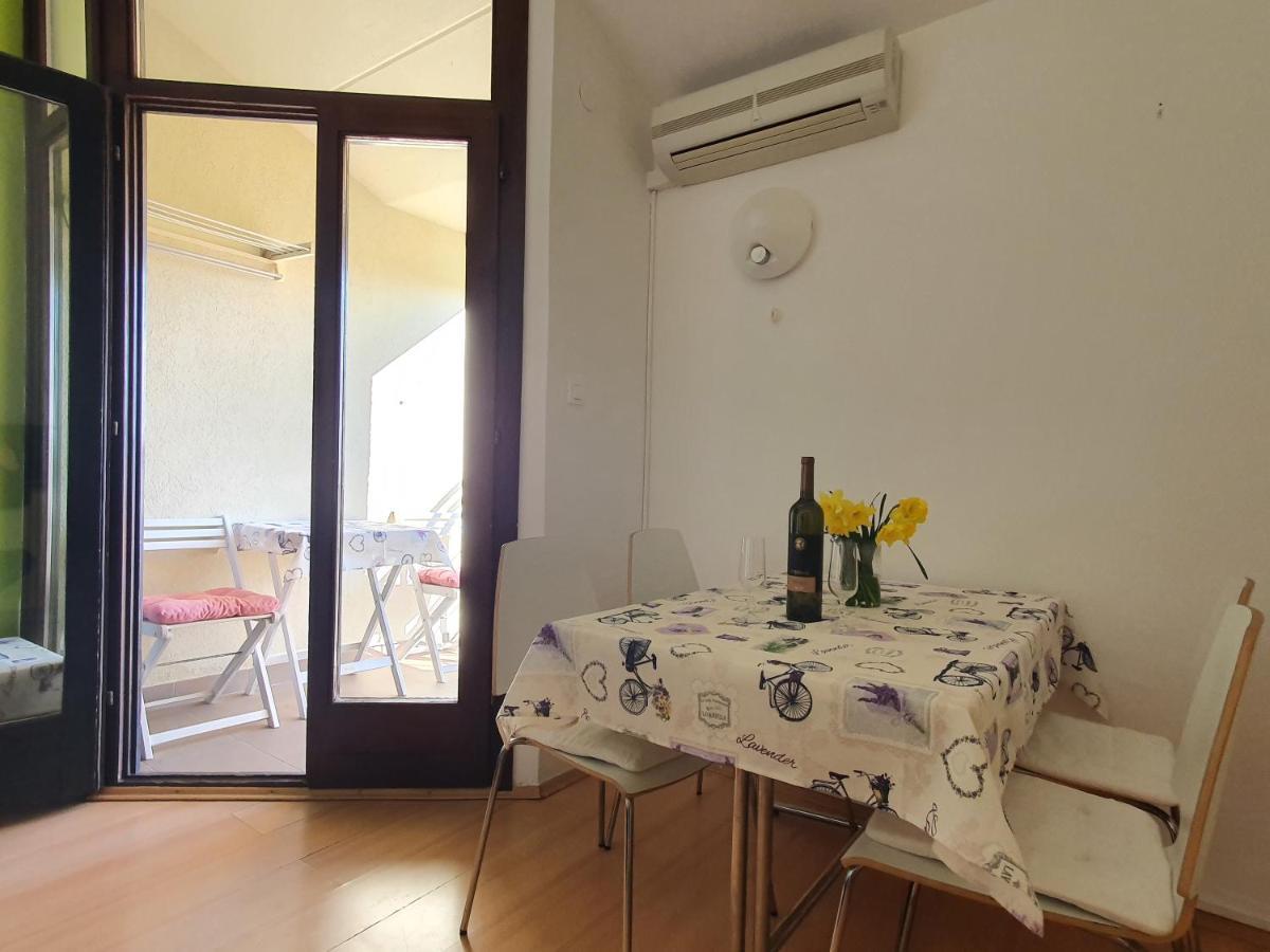 Janja Apartment Novigrad  Bagian luar foto